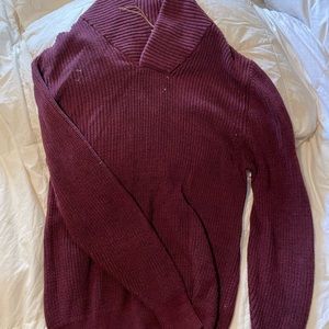 Burgundy knitted pull over sweater